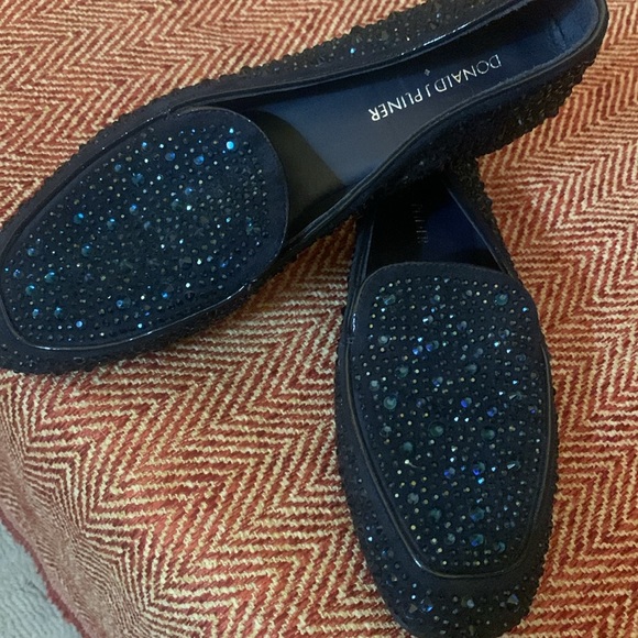 Donald Pliner Rhinestone flats - Picture 2 of 6